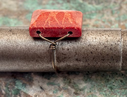 Nancy Chase's Finger Ring Bling - , Contemporary Wire Jewelry, Wire Wrapping, Wrapping, Wire Wrapping Jewelry, Use the flush cutters to cut the remaining wire close to the inside of the ring